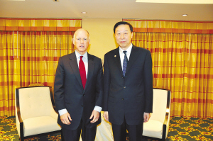 江苏省省委书记罗志军会见加州州长 江苏省省委书记罗志军会见加州州长