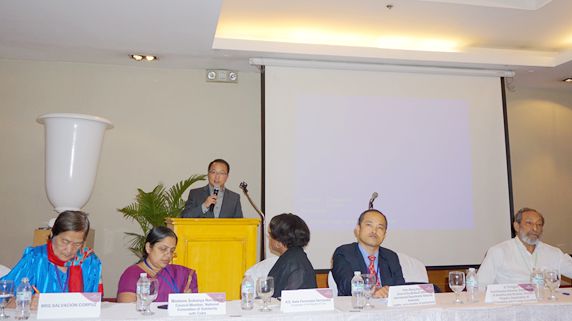 吉拥军副主任发言