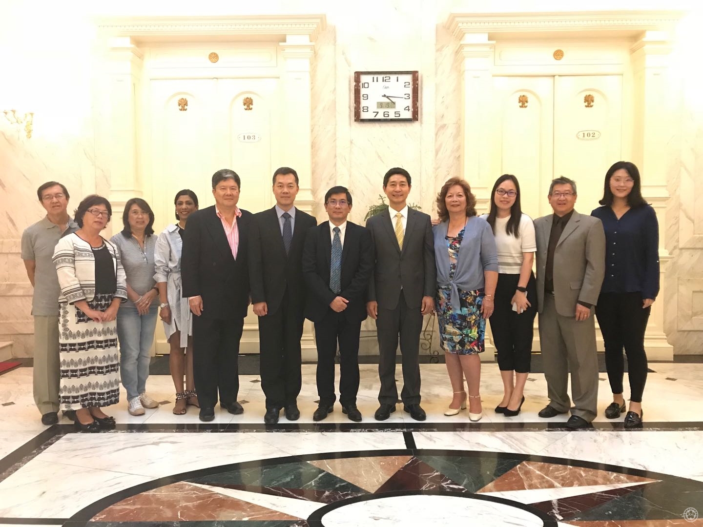 李海副主任会见代表团