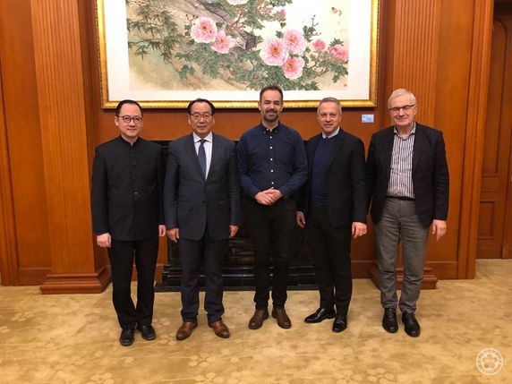与丹麦大使及奥胡斯市长合影