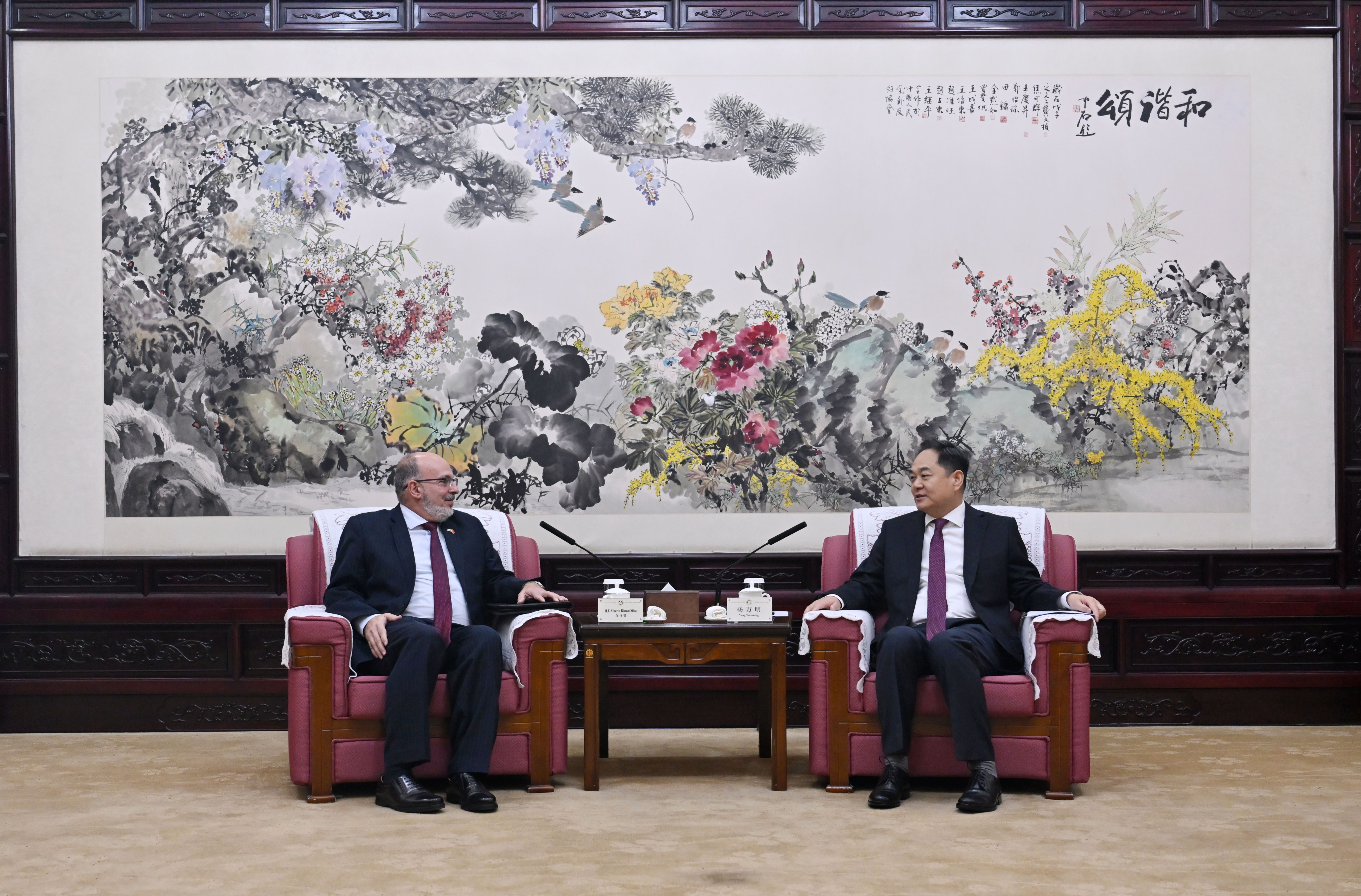 1778659673506861.jpg 杨-古巴 新图 微信图片_20260512210732_52_682.jpg